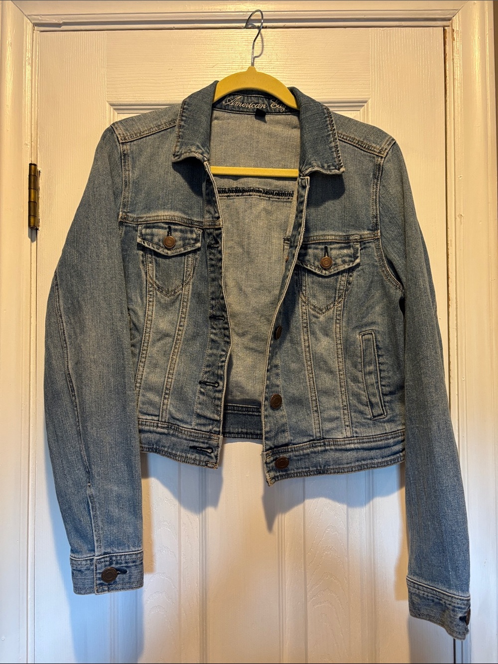 American Eagle Cropped Denim Jean Jacket Light Wash Women’s Size Large L